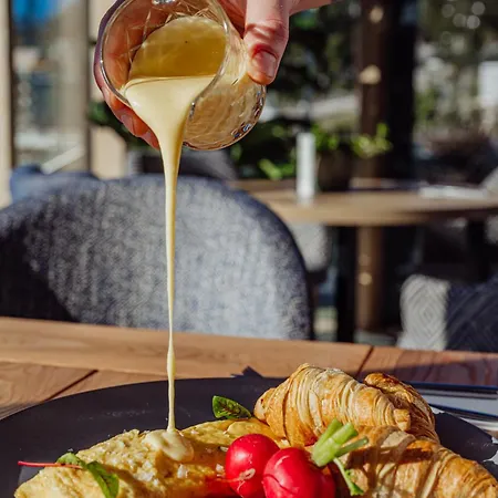 Zloty Horyzont Superior Glowny Budynek Z Basenem, Silownia, Grota Solna, Bawialnia I Restauracja Horyzont Smakow 公寓 斯克拉斯卡波伦巴