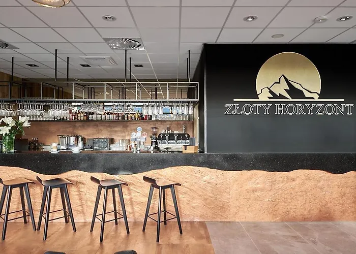 Zloty Horyzont Superior Glowny Budynek Z Basenem, Silownia, Grota Solna, Bawialnia I Restauracja Horyzont Smakow *