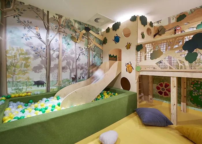 Zloty Horyzont Superior Glowny Budynek Z Basenem, Silownia, Grota Solna, Bawialnia I Restauracja Horyzont Smakow Schreiberhau