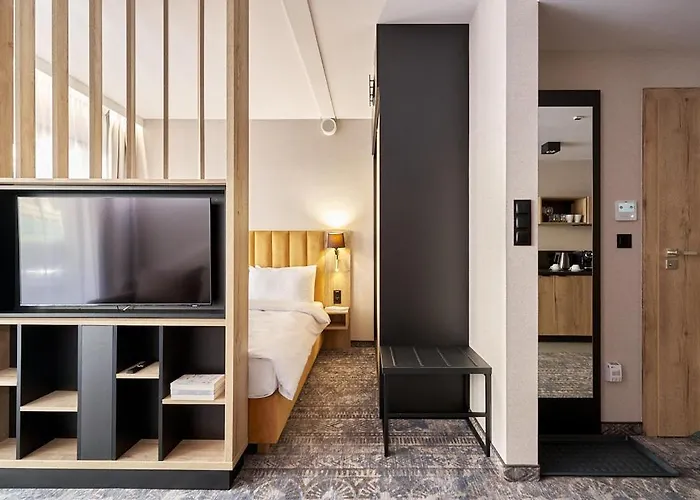 Zloty Horyzont Superior Glowny Budynek Z Basenem, Silownia, Grota Solna, Bawialnia I Restauracja Horyzont Smakow Apartment Schreiberhau