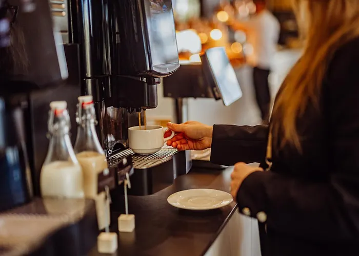 Apartment Zloty Horyzont Superior Glowny Budynek Z Basenem, Silownia, Grota Solna, Bawialnia I Restauracja Horyzont Smakow Schreiberhau